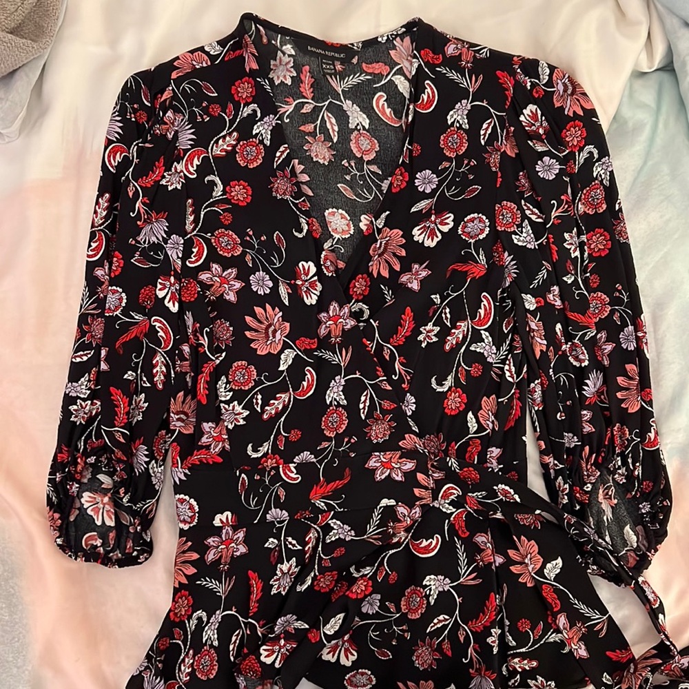 Banana republic wrap around shirt